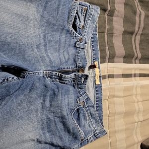 EUC BKE Drew size 33x31.5 stretch